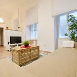 Sunset Point Apartment